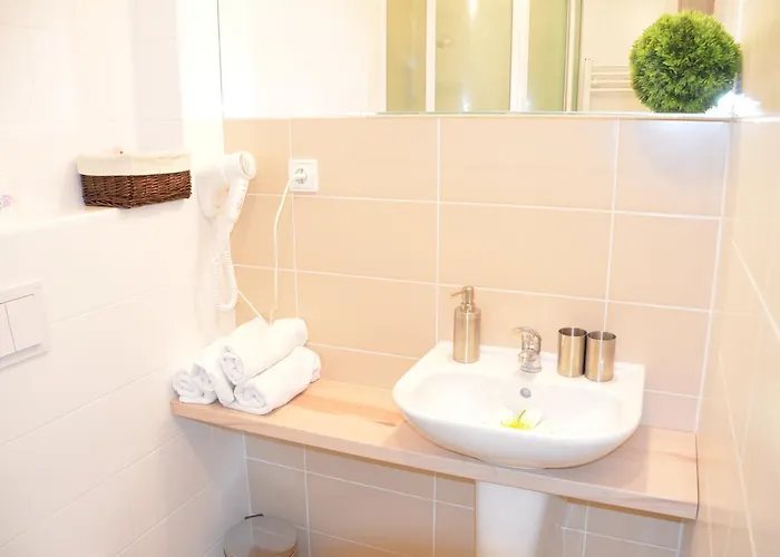 Hotel Erich 3*